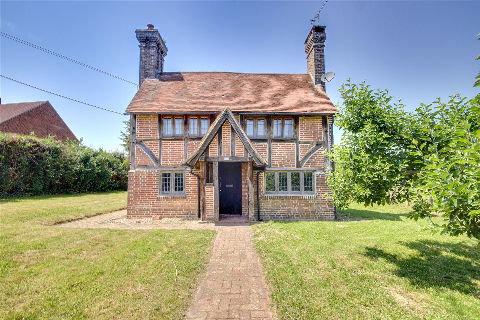 House - Detached | Stonehouse Lane, Cowfold, Horsham, RH13 | To Let